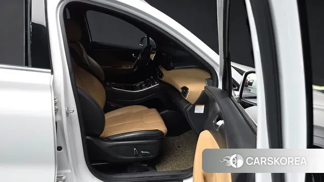 Hyundai The New Santa Fe 2021 Белый из Кореи, фото 2