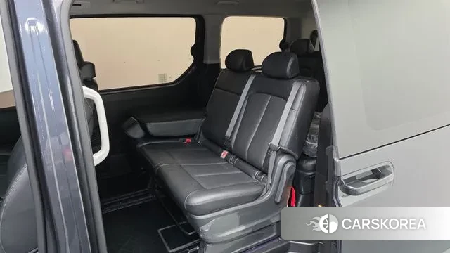 Hyundai Staria 2022 Серый из Кореи, фото 2