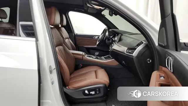 BMW X5 (G05) 2021 Белый из Кореи, фото 2