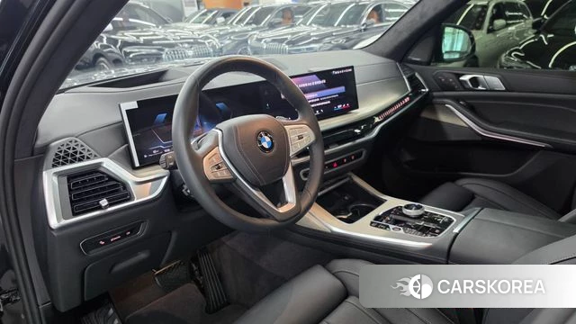 BMW X7 (G07) 2025 Черный из Кореи, фото 2