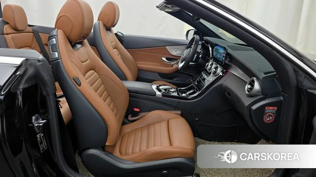 Mercedes-Benz C-Class W205 2019 Черный из Кореи, фото 2
