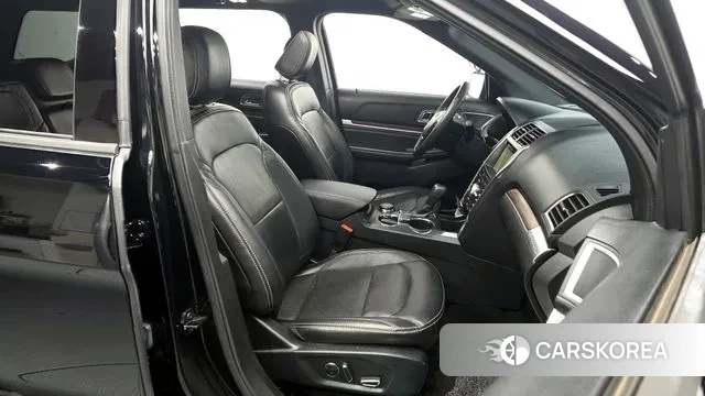 Ford Explorer 2018 Черный из Кореи, фото 2