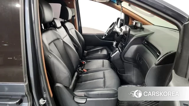 Hyundai Staria 2023 Серый из Кореи, фото 2