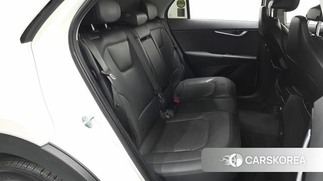 Kia Di Ol Nu Niro 2022 Белый из Кореи, фото 2