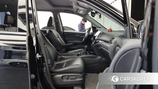 Honda Pilot 3rd generation 2018 Черный из Кореи, фото 2