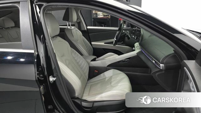 Hyundai Avante (CN7) 2021 Черный из Кореи, фото 2