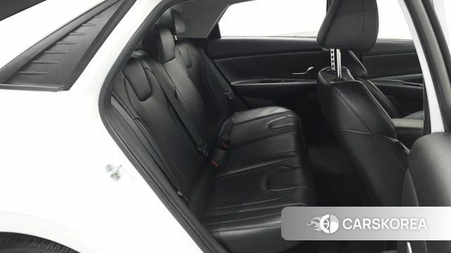 Hyundai Avante Hybrid (CN7) 2021 Белый из Кореи, фото 2