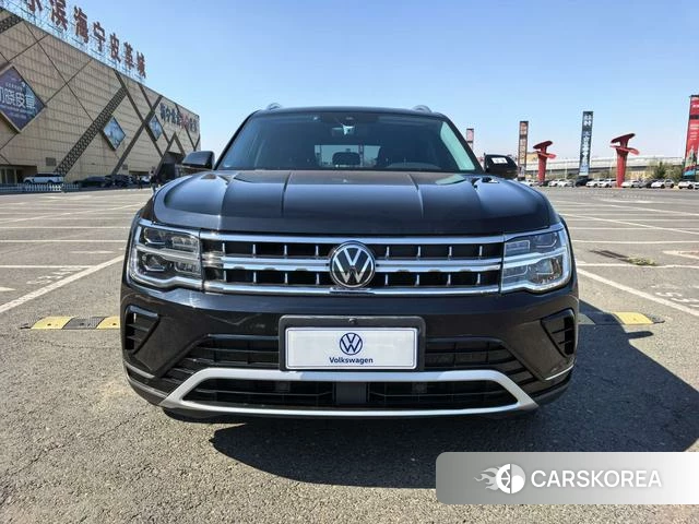 Volkswagen Tourang 2022 Черный из Китая, фото 2