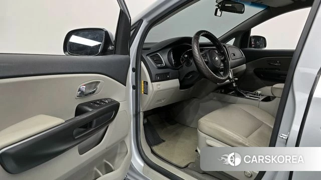 Kia The New Carnival 2018 Серебряный из Кореи, фото 2