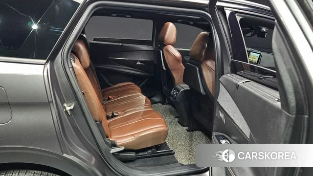 Peugeot 5008 second generation 2019 Серый из Кореи, фото 2