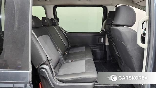 Hyundai Staria 2023 Серый из Кореи, фото 2