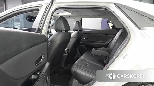 Hyundai Avante (CN7) 2020 Серебристо-серый из Кореи, фото 2