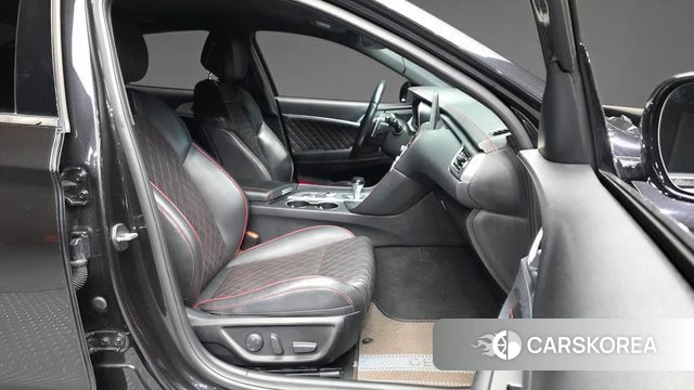 Genesis G70 2018 Черный из Кореи, фото 2