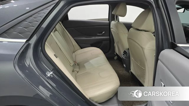 Hyundai The New Avante (CN7) 2023 Серый из Кореи, фото 2