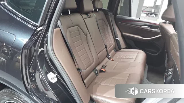 BMW X3 (G01) 2023 Черный из Кореи, фото 2