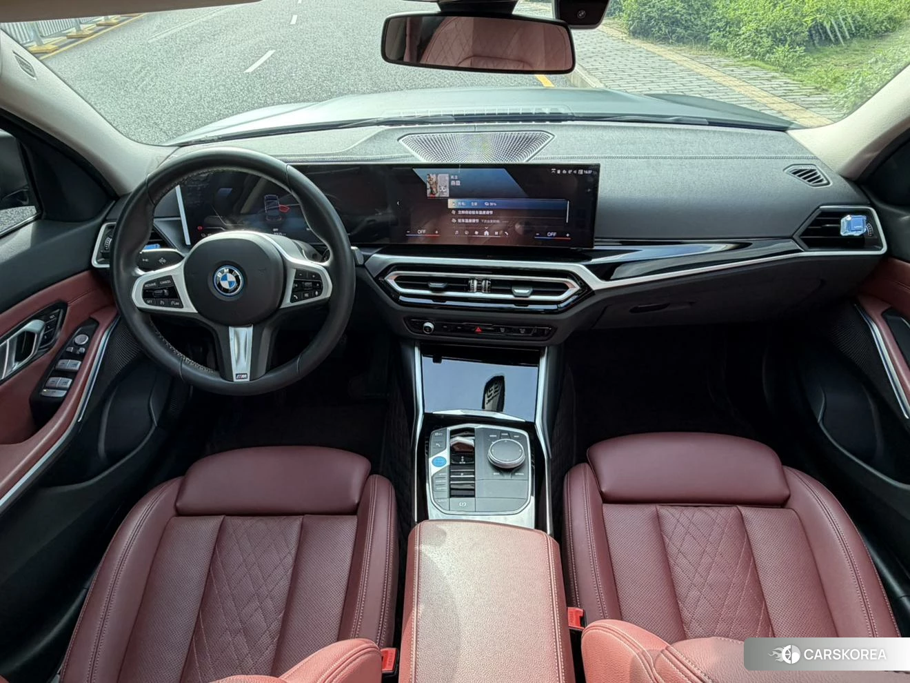 BMW i3 2023 Черный из Китая, фото 2