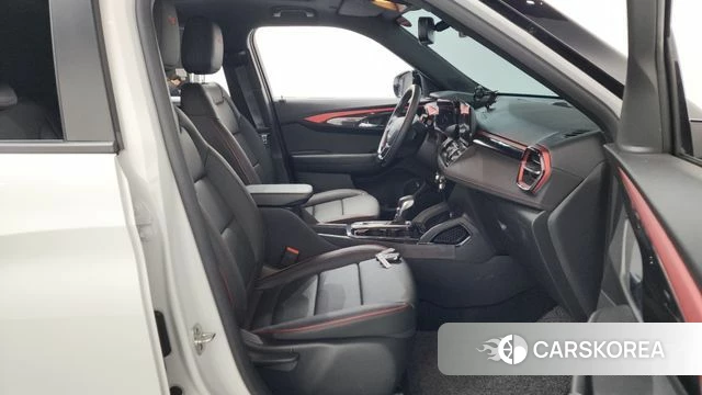 Chevrolet (GM Daewoo) The New Trail Blazer 2024 Белый из Кореи, фото 2