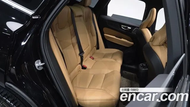 Volvo XC60 second Generation 2024 Черный из Кореи, фото 2