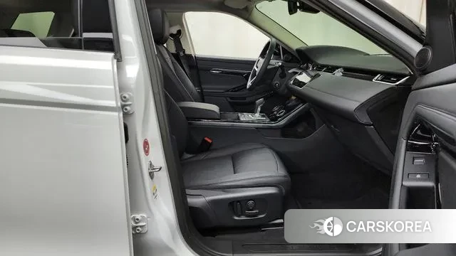 Land Rover Range Rover Evoque 2nd Generation 2023 Белый из Кореи, фото 2