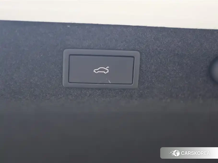 Skoda Octavia 2023 Белый из Китая, фото 2