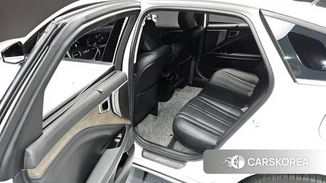 Kia K8 2023 Белый из Кореи, фото 2