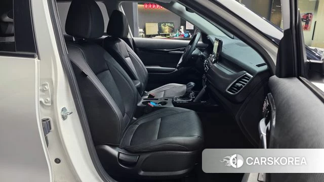 Kia Seltos 2022 Белый из Кореи, фото 2