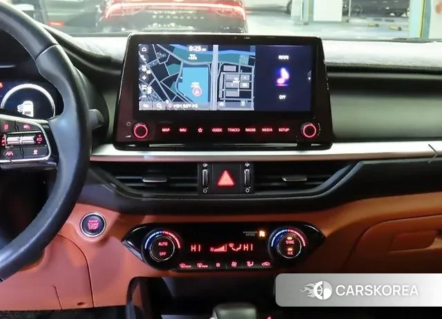 Kia The New K3 2nd generation 2021 Белый из Кореи, фото 2