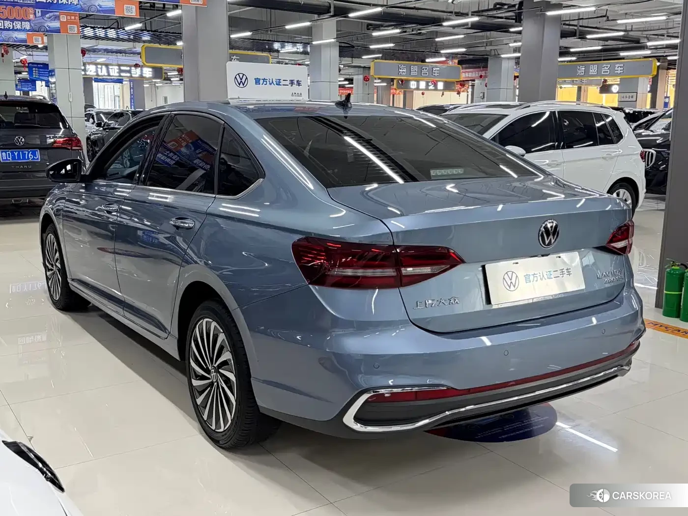 Volkswagen Lavida 2022 Синий из Китая, фото 2