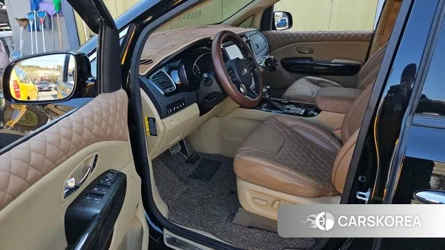 Kia The New Carnival 2019 Черный из Кореи, фото 2