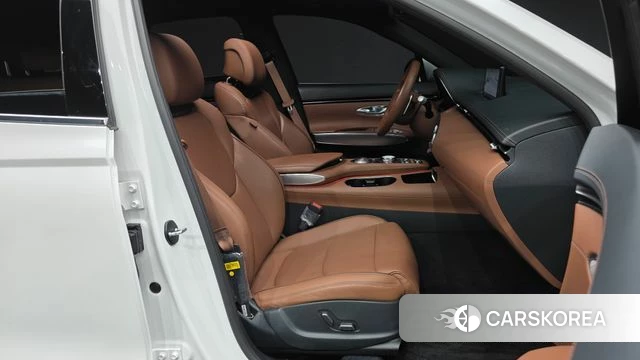 Genesis GV70 2021 Белый из Кореи, фото 2