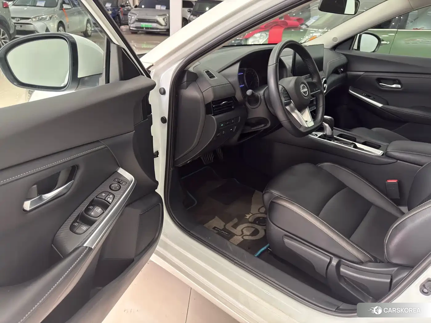 Nissan Sylphy 2024 Белый из Китая, фото 3