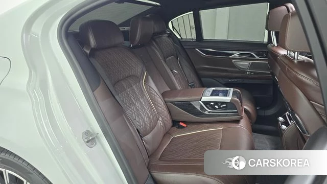 BMW 7 Series (G11) 2020 Белый из Кореи, фото 2