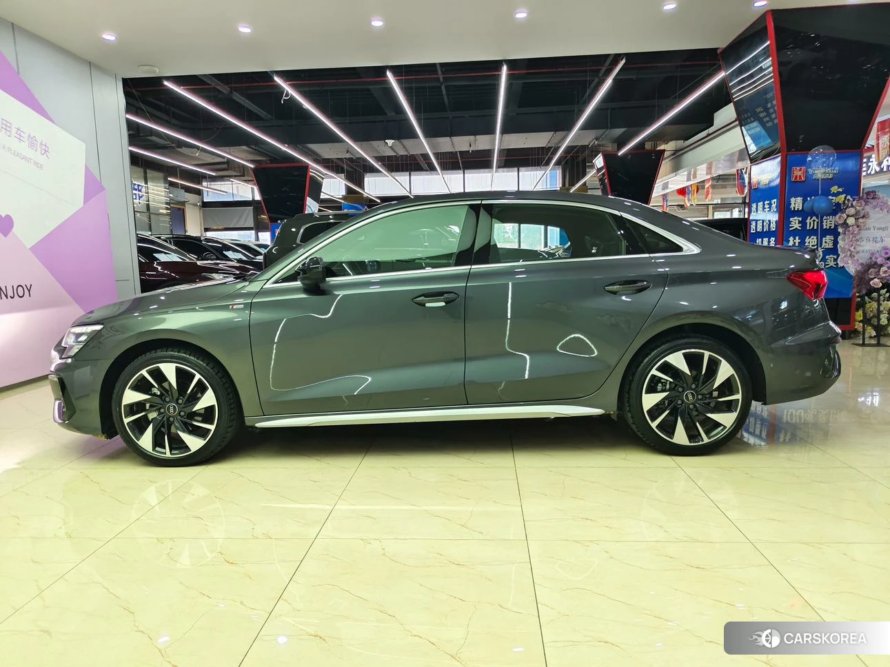 Audi A3 2023 Темно-серый из Китая, фото 2