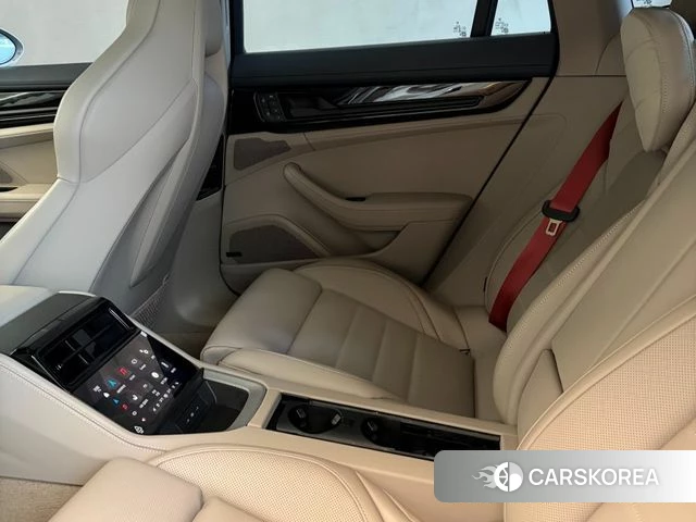 Porsche Panamera (976) 2025 Серебристо-серый из Кореи, фото 2