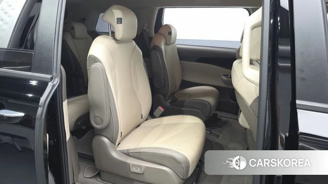 Kia Carnival 4th generation 2022 Черный из Кореи, фото 2