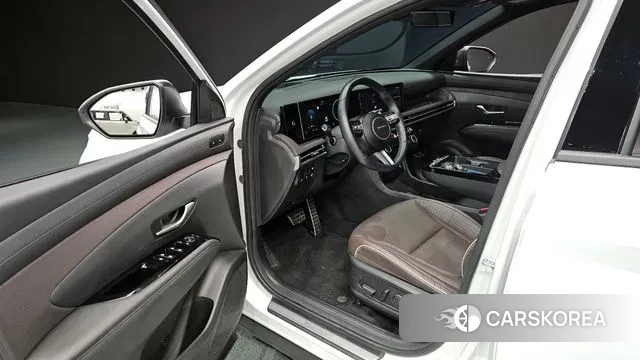 Hyundai The New Tucson Hybrid (NX4) 2024 Белый из Кореи, фото 2