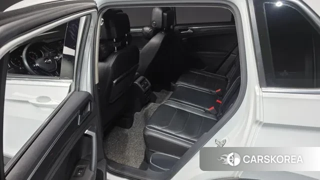 Volkswagen Tiguan second Generation 2020 Белый из Кореи, фото 2