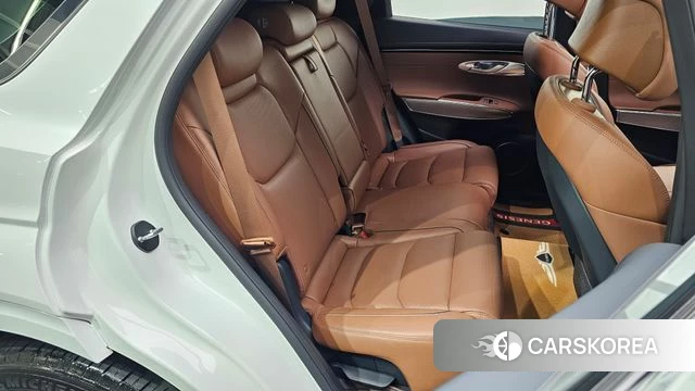 Genesis GV70 2024 Белый из Кореи, фото 2