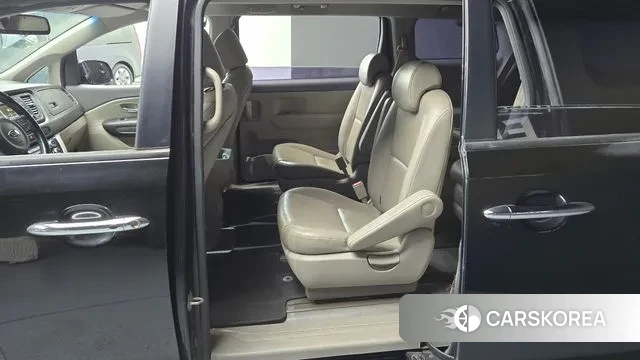 Kia All New Carnival 2018 Черный из Кореи, фото 2