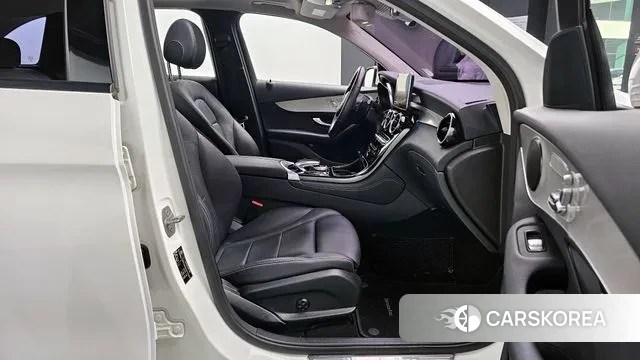 Mercedes-Benz GLC-Class X253 2018 Белый из Кореи, фото 2