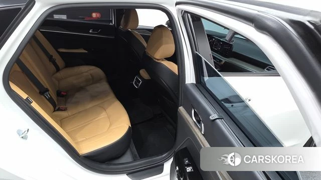 Kia K5 3rd generation 2023 Белый из Кореи, фото 2