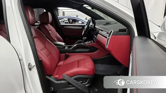 Porsche Cayenne (PO536) 2023 Белый из Кореи, фото 2