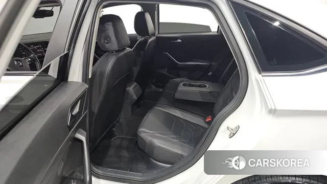 Volkswagen 7th Generation of Jetta 2021 Белый из Кореи, фото 2