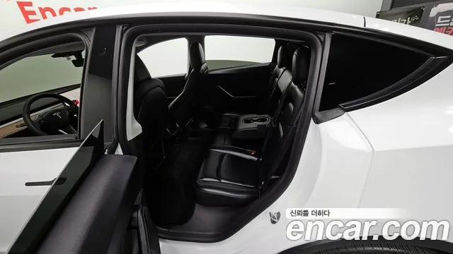 Tesla Model Y 2021 Белый из Кореи, фото 2