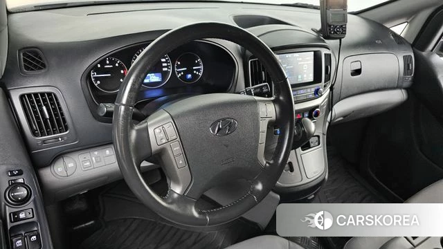 Hyundai The New Grand Starex 2019 Серебристо-серый из Кореи, фото 2