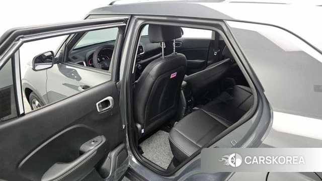 Hyundai Venue 2025 Серый из Кореи, фото 2