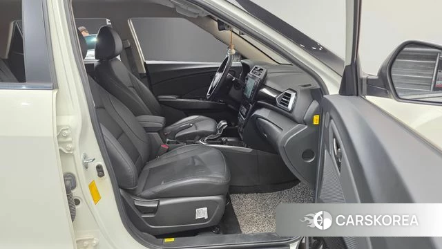 Ssangyong The New Tivoli 2023 Белый из Кореи, фото 2