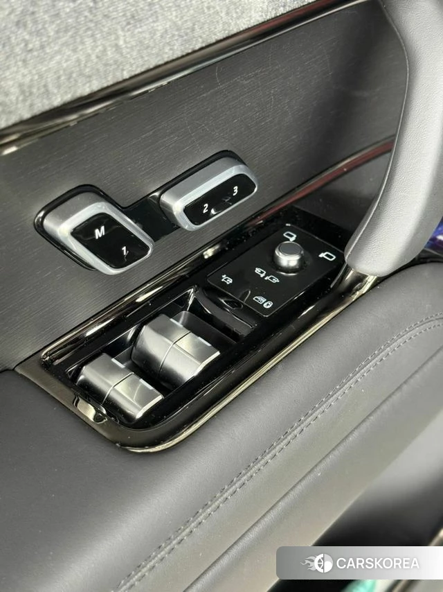 Land Rover Range Rover Sport 3rd Generation 2025 Черный из Кореи, фото 2
