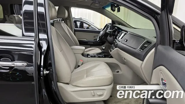 Kia The New Carnival 2018 Черный из Кореи, фото 2