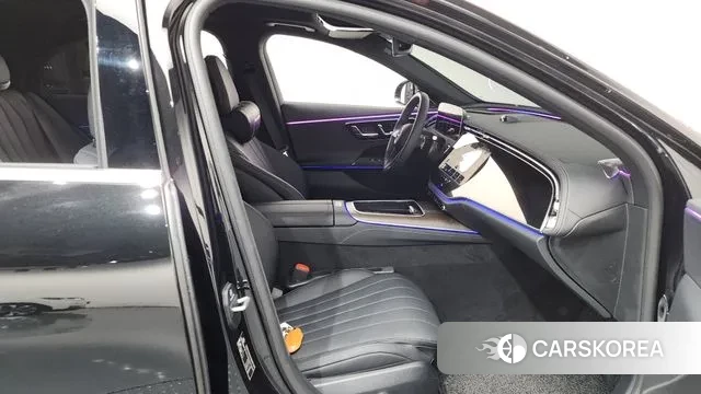 Mercedes-Benz E-Class W214 2025 Черный из Кореи, фото 2